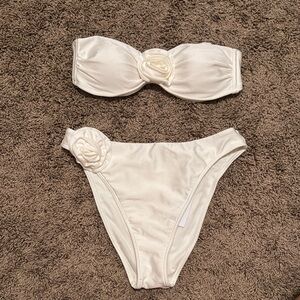 Elegant White Bikini Set with Floral Detail